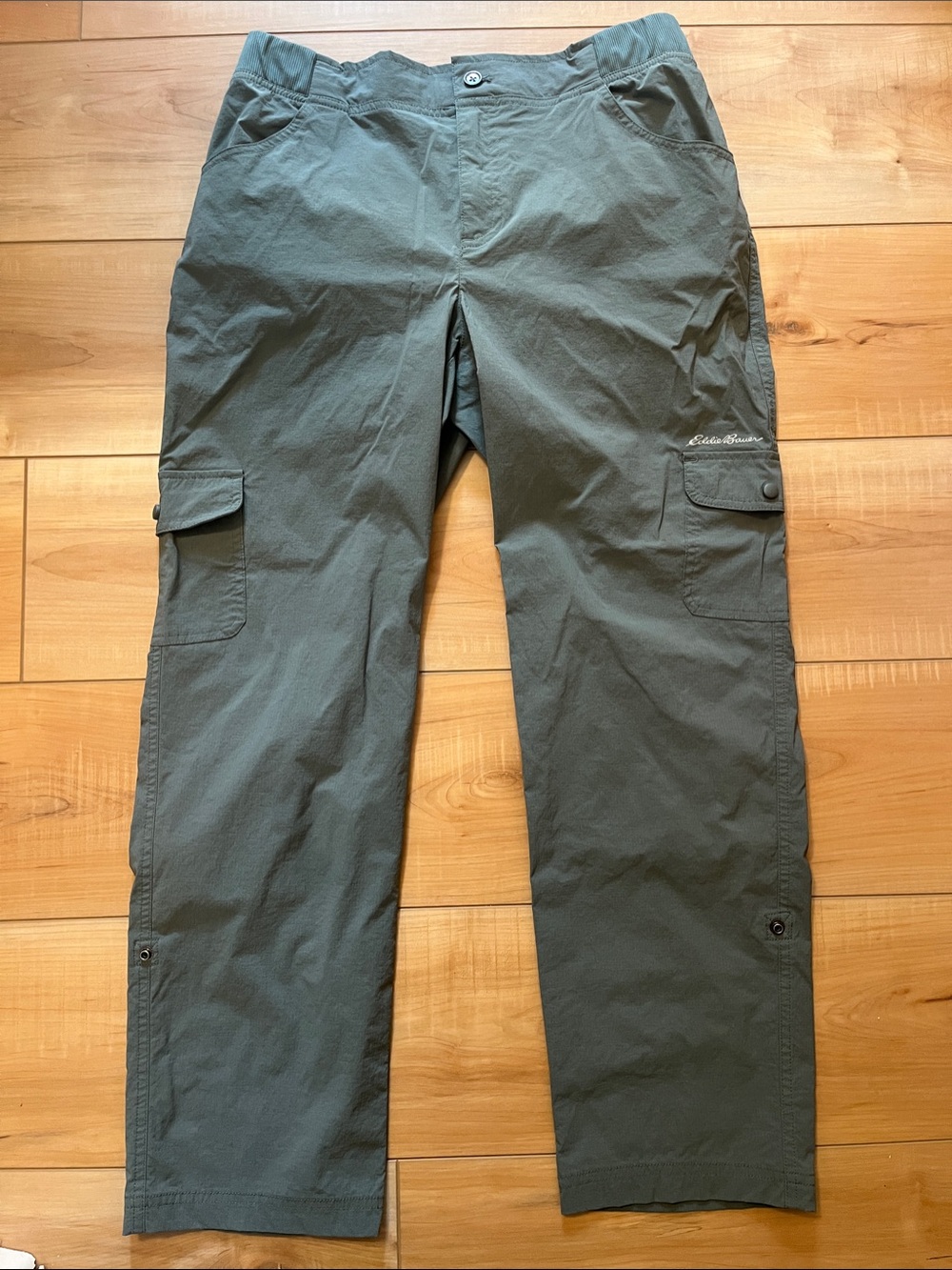 Eddie Bauer Women’s Olive Green Cargo Pants